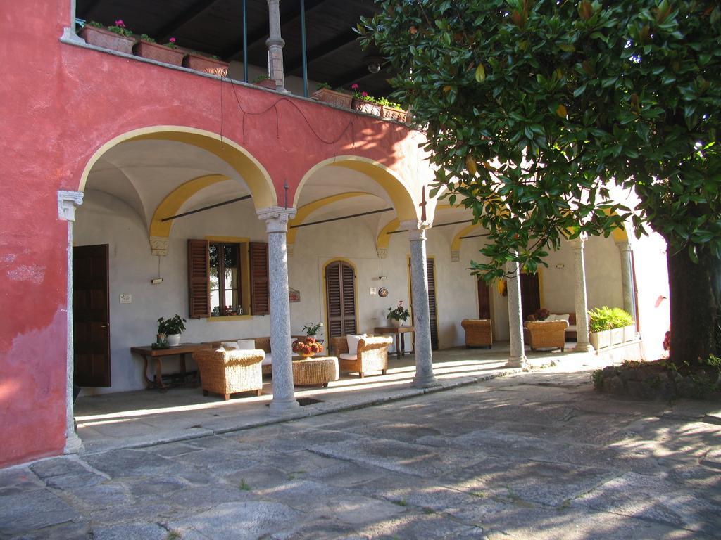 Casamariuccia Guest House Massino Visconti Exterior photo
